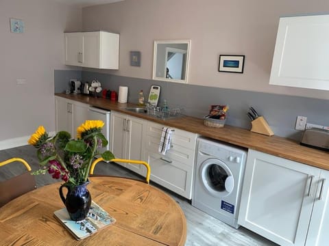 Blue Pool Townhouse,Portrush House in Portrush