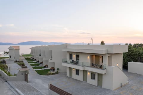 Property building, View (from property/room), Balcony/Terrace, Sea view