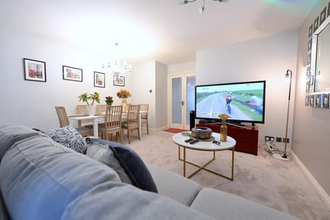 TV and multimedia, Living room, Seating area