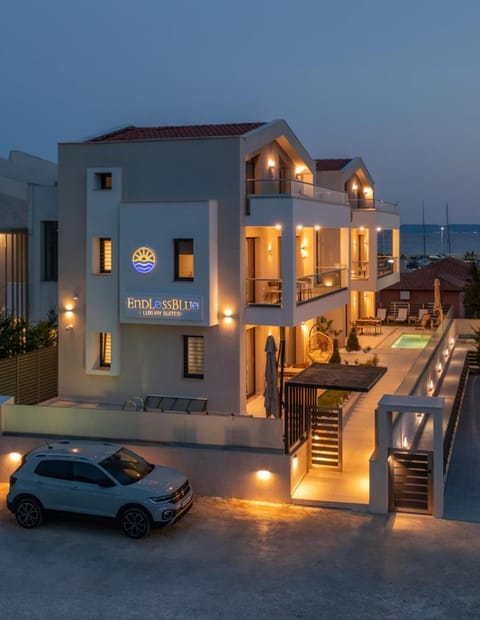 Endless Blue Luxury Suites Bed and Breakfast in Nikiti