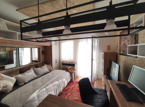 Bed, TV and multimedia