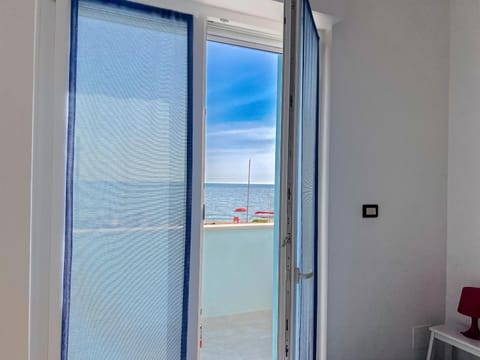 View (from property/room), Balcony/Terrace, Sea view