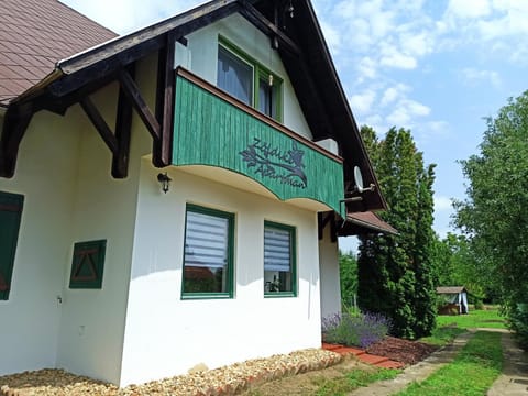 Property building, Garden view