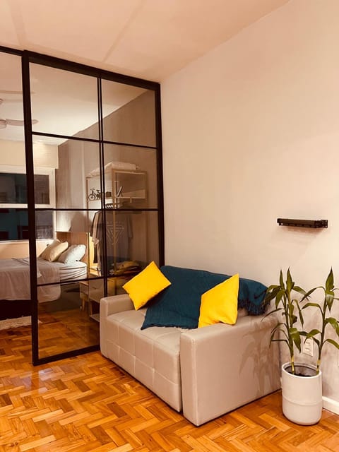 Bed, Living room, Bedroom
