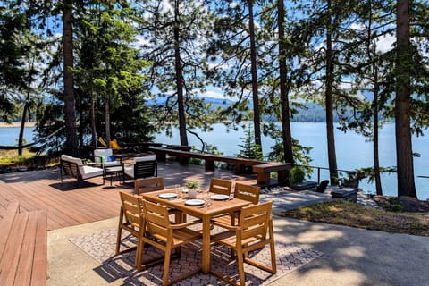 Cozy Lakefront Cabin Cabin in Cle Elum Lake