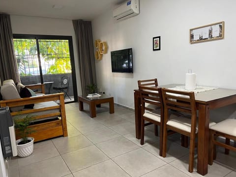 TV and multimedia, Living room, air conditioner