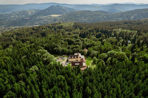 Nearby landmark, Restaurant/places to eat, Spring, Day, Natural landscape, Bird's eye view, Mountain view