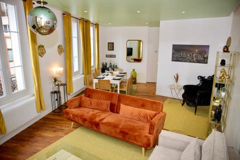 Living room, Dining area
