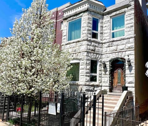 Property building, View (from property/room)
