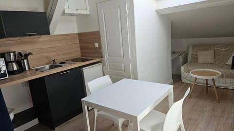 Cocon Villeurbanne Charpennes Apartment in Villeurbanne