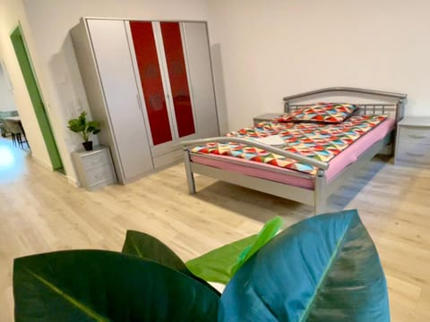 Bed, Photo of the whole room, Bedroom, wardrobe