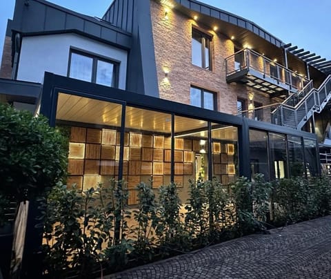 Property building, Balcony/Terrace