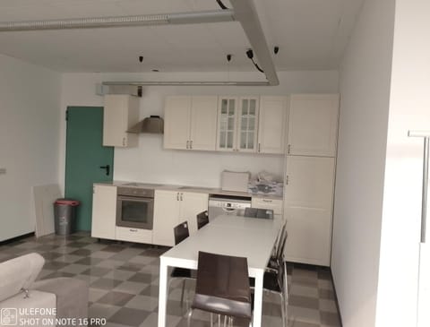 Appartamento per 6 Lavoratori Apartment in Padua