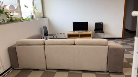 Communal lounge/ TV room, Living room, Evening entertainment