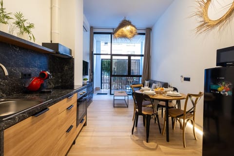 Living room, Dining area
