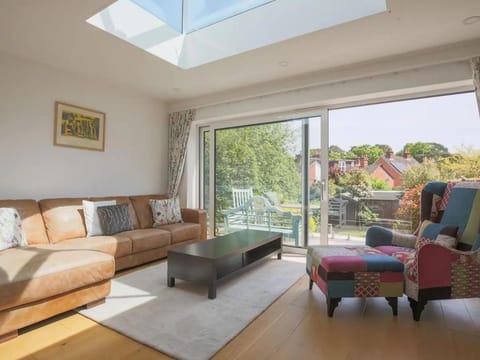 Patio, Day, Balcony/Terrace, Living room, Other, Seating area, Garden view