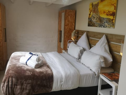 Coastal Cozy Home Apartment in Cape Town