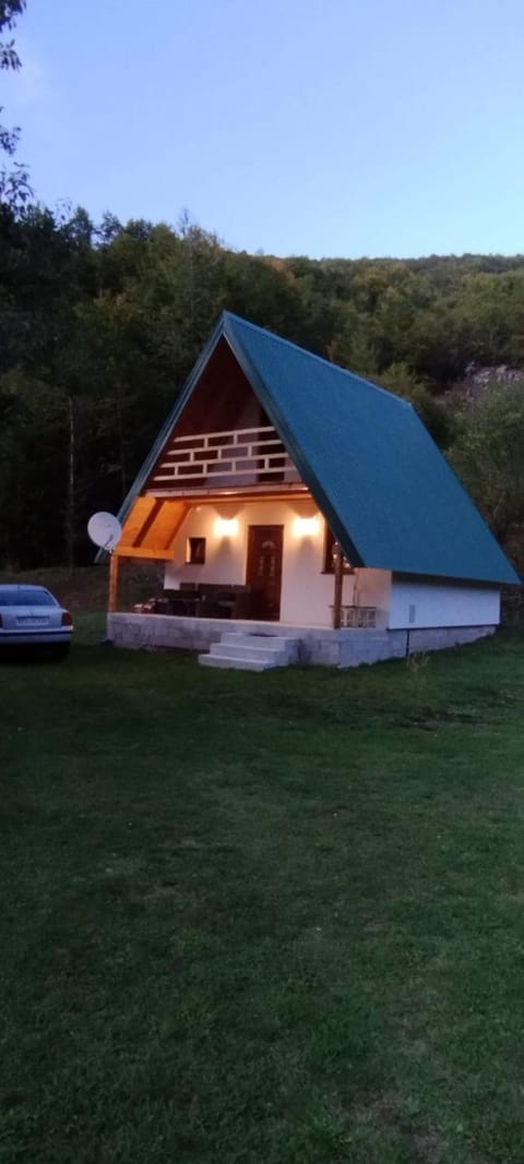 Vikendica Izvor House in Podgorica Municipality, Montenegro