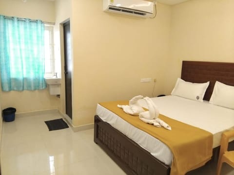 Bedroom, air conditioner