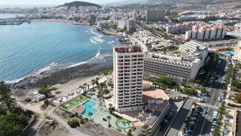 Bird's eye view, Beach, Swimming pool, Location