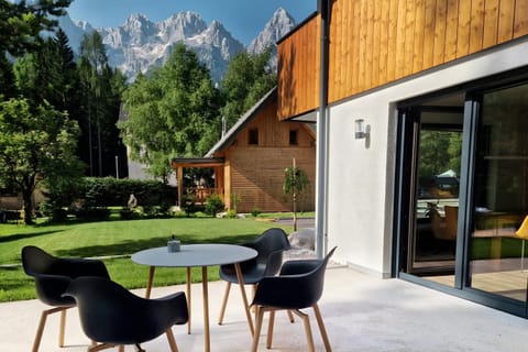 Patio, View (from property/room), Garden view, Mountain view
