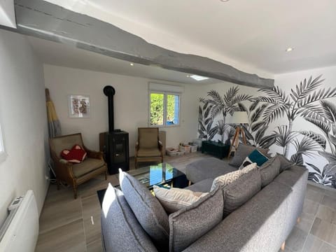 Charme d'antan confort moderne - maison familial avec jardin clos - Côte d'Albâtre Bed and Breakfast in Normandy