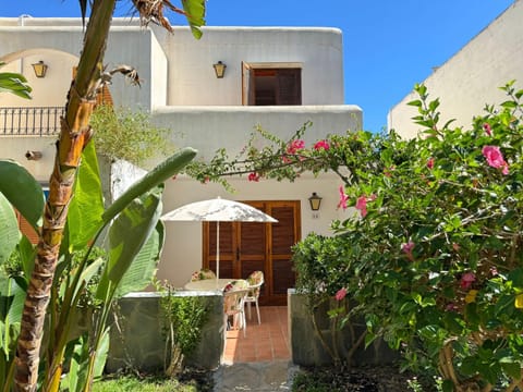 Patio, Garden, Balcony/Terrace, Garden view