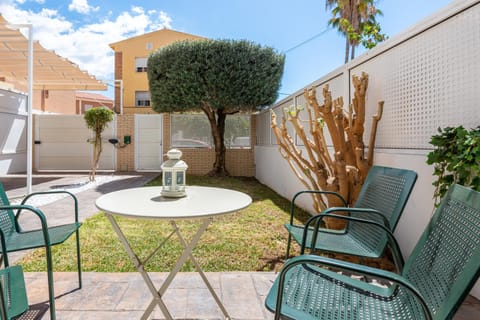 Patio, Day, Garden, Garden view