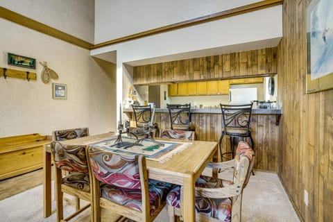 6 Mi to Winter Park Resort Fraser Condo with Pool Apartment in Fraser