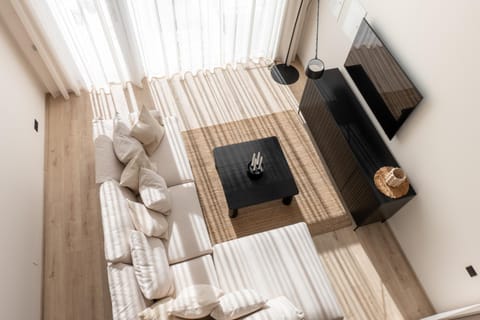 Communal lounge/ TV room, Living room, Seating area