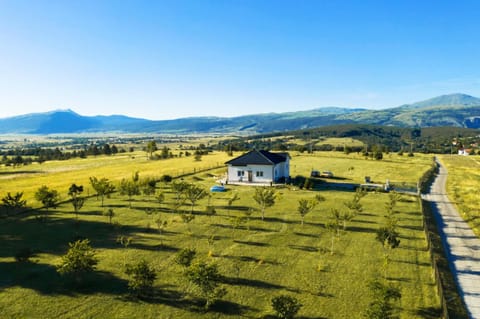 Property building, Spring, Day, Bird's eye view, Garden