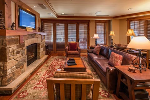 Catamount Lodge 214 by East West Hospitality Apartment in Northstar Drive