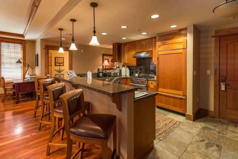 Catamount Lodge 214 by East West Hospitality Apartment in Northstar Drive