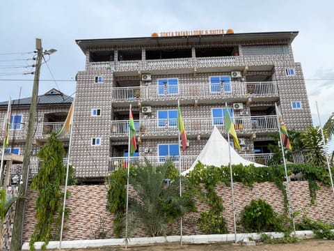 Property building, Day