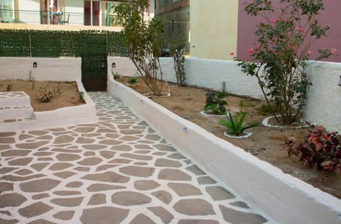 Patio, Day, Garden, Garden, Decorative detail, Garden view