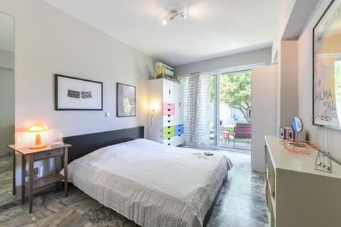 Bed, Photo of the whole room, Bedroom, hair dresser