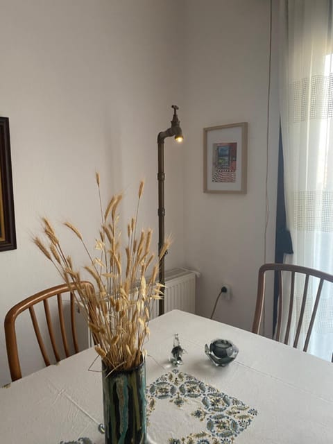 Decorative detail, Dining area