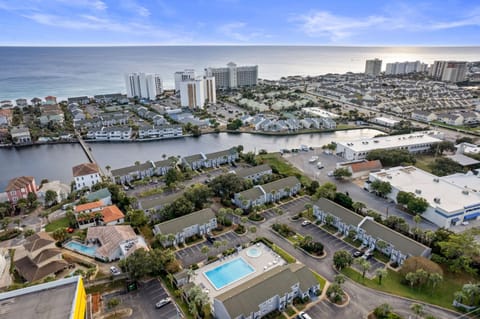 Southbay by the Gulf 010 by Newman-Dailey Apartment in Destin