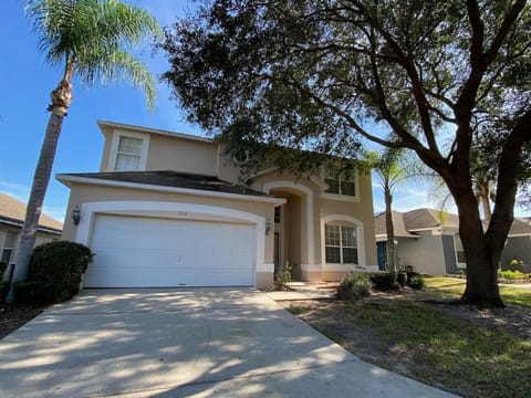 Plenty of Sunshine Southern Dunes Pool Home House in Haines City