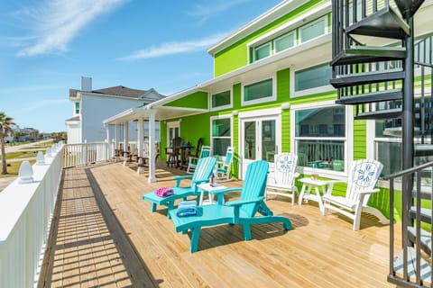 Twist of Lime House in Hitchcock