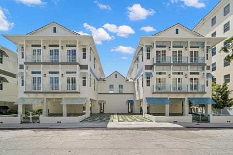 Property building, Day, Street view