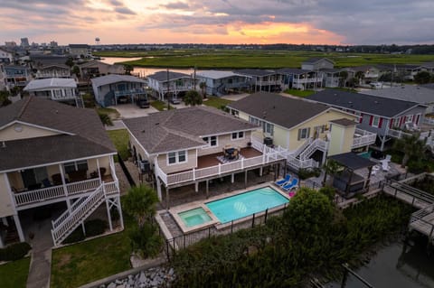 Property building, Neighbourhood, Natural landscape, Bird's eye view, Pool view, Swimming pool, Sunset, pet friendly, sunbed