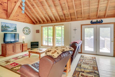 Tennessee Cabin Getaway Near Dale Hollow Lake! Cabin in Tennessee