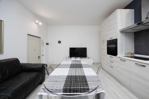 Communal lounge/ TV room, TV and multimedia