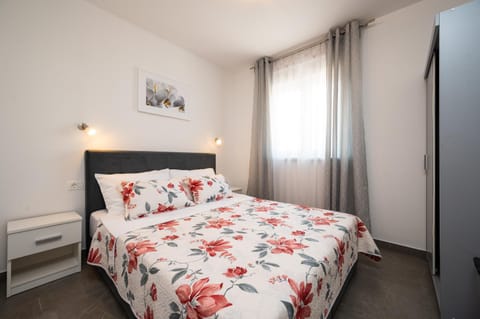 Apartment Tia Apartment in Trogir