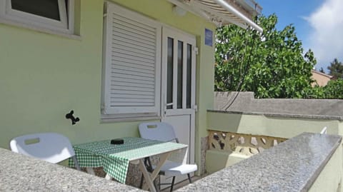 Nearby landmark, Summer, Balcony/Terrace, Dining area