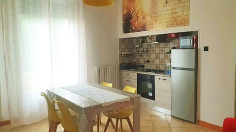 Kitchen or kitchenette, Dining area, oven, stove, kitchen