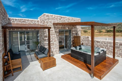 Patio, Day, Natural landscape, Hot Tub, View (from property/room), Balcony/Terrace, Seating area, sunbed