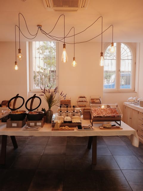 Breakfast, Buffet breakfast