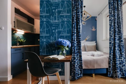 Bed, Kitchen or kitchenette, Photo of the whole room, furniture